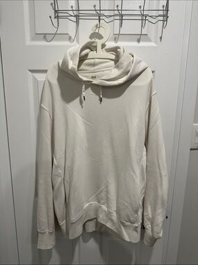 Uniqlo Off-White Hooded Pullover Sweatshirt